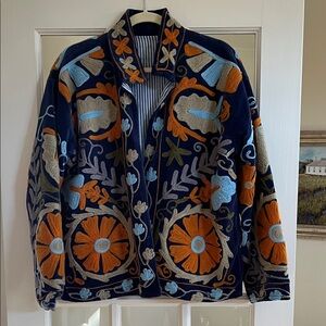 Short velvet and embroidered jacket